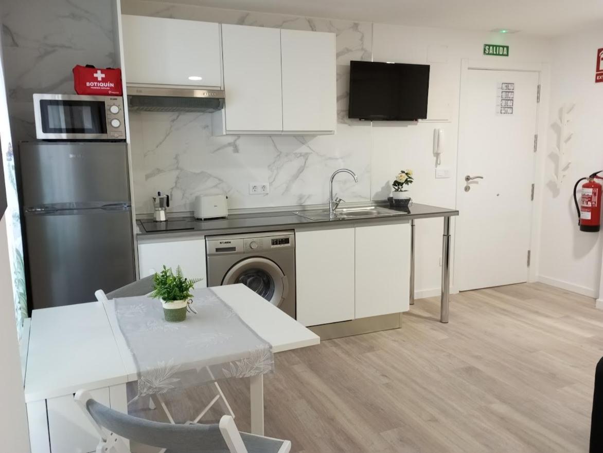 Apartamentos "El Balconico" アルゲダス エクステリア 写真